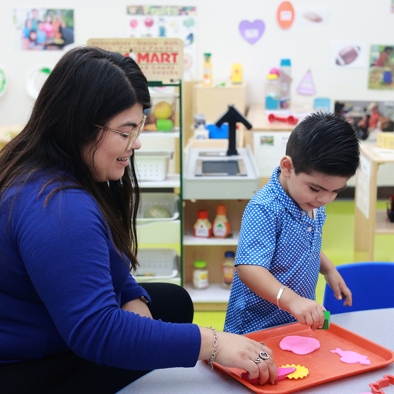 Teacher and Kid - Avance San Antonio
